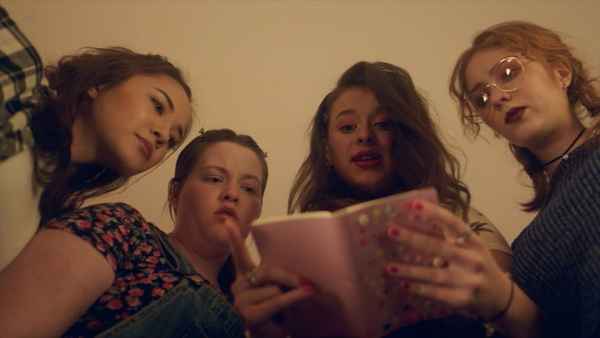 Best Friends Forever Poster 1