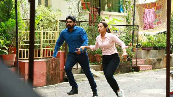 Bhala Thandanana Poster 1