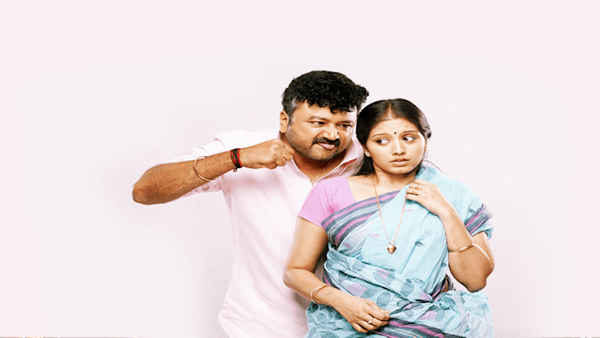 Bharya Athra Pora Poster 5