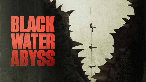 Black Water: Abyss Poster 1