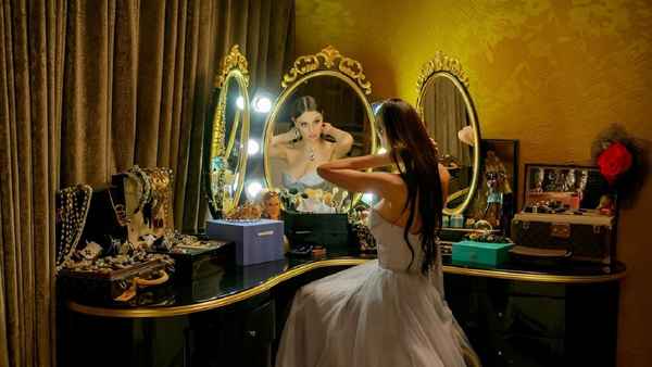 Bling Empire: New York Poster 5