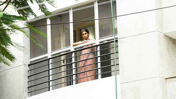 Bodhai Yeri Budhi Maari Poster 5