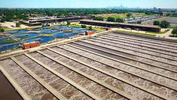 Brave Blue World: Racing to Solve Our Water Crisis Poster 2