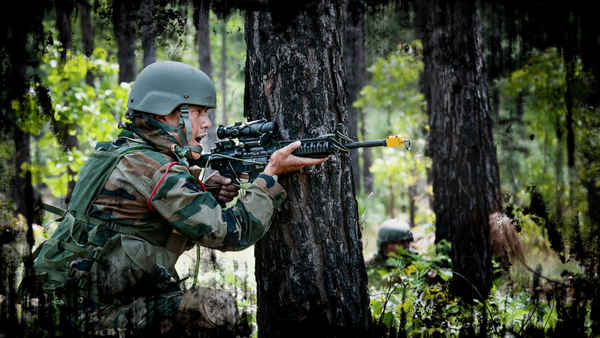 Breaking Point: Belgaum Commando School Poster 1