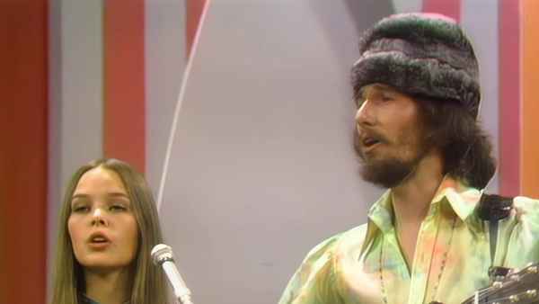 California Dreamin': The Songs of The Mamas & The Papas Poster 7