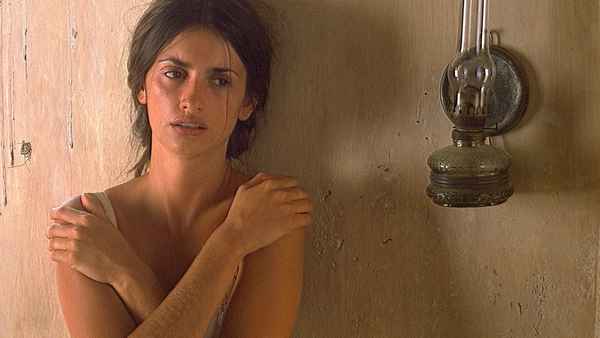 Captain Corelli's Mandolin Poster 7