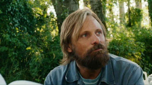 Captain Fantastic Poster 6