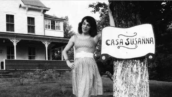 Casa Susanna Poster 4