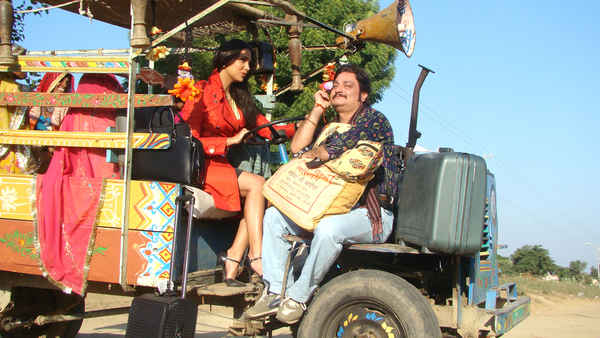 Chalo Dilli Poster 6