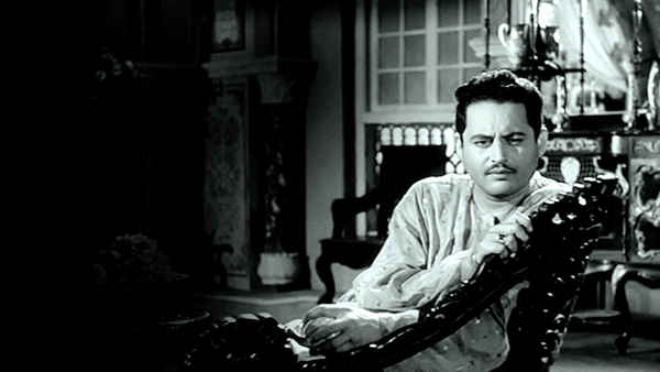 Chaudhvin Ka Chand Poster 1