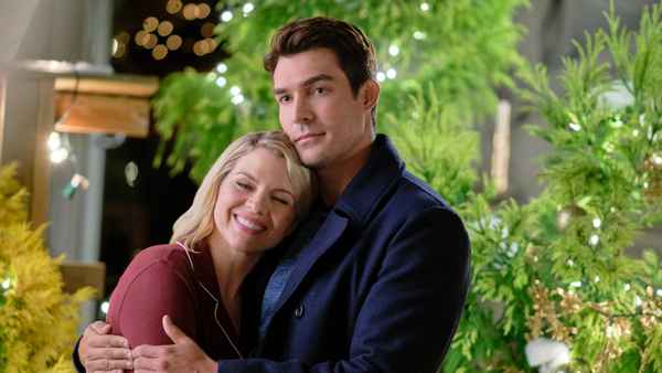 Cherished Memories: A Gift to Remember 2 Poster 5