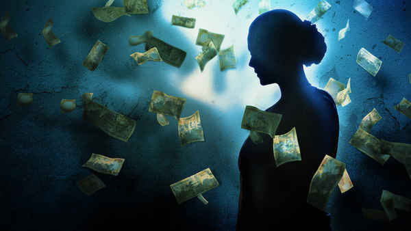 Choked: Paisa Bolta Hai Poster 3