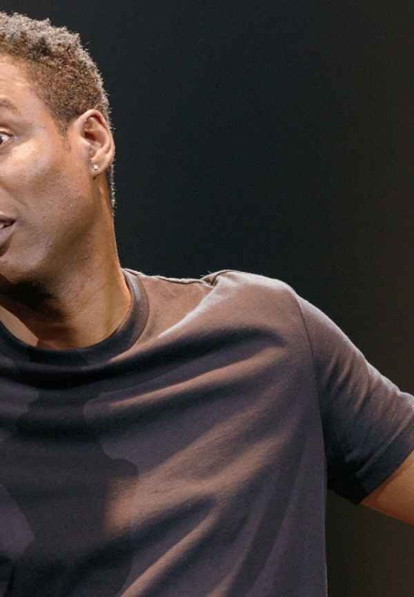 Chris Rock: Tamborine Poster 7