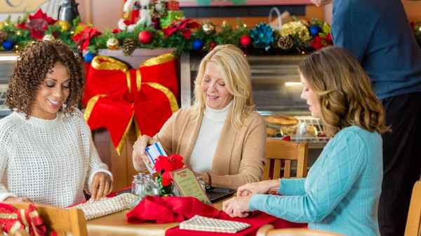 Christmas in Evergreen Poster 1