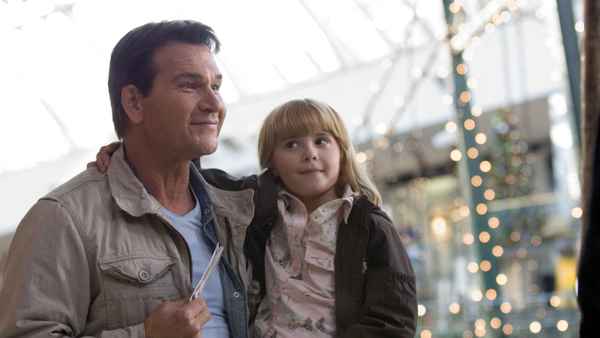 Christmas in Wonderland Poster 3