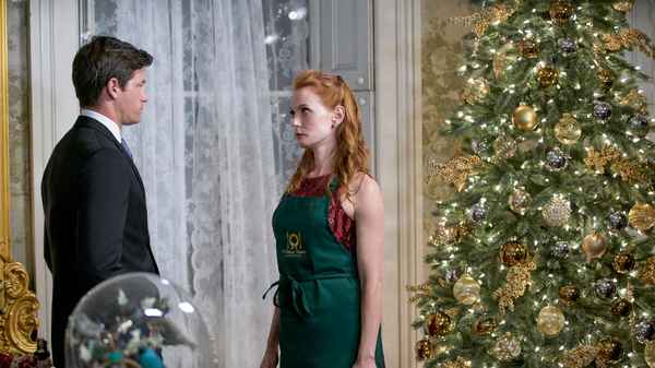 Christmas on Honeysuckle Lane Poster 7