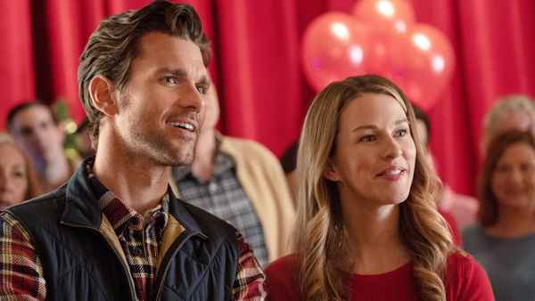 Christmas Scavenger Hunt Poster 6