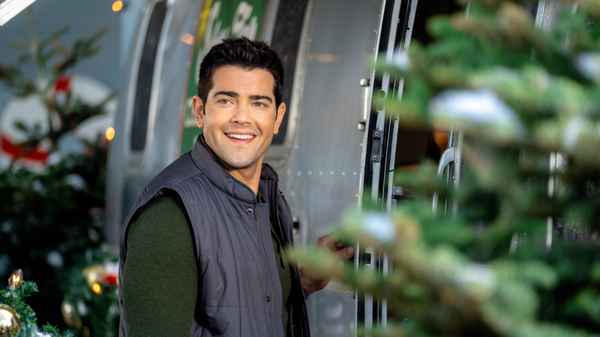 Christmas Under the Stars Poster 7