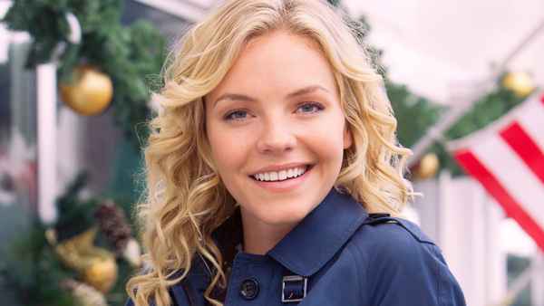 Christmas with Holly Poster 1