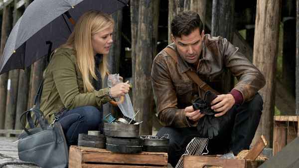 Chronicle Mysteries: The Wrong Man Poster 2