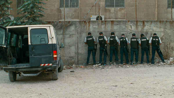 Chronicle of a Disappearance Poster 3