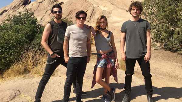 Cover Versions Poster 1