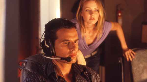 Crash Landing Poster 3