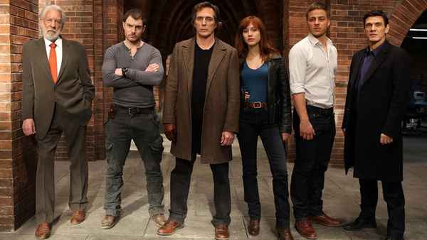 Crossing Lines Poster 6