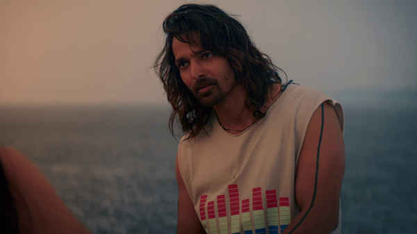 Dange (दंगे) Poster 4