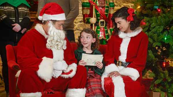 Designing Christmas Poster 1