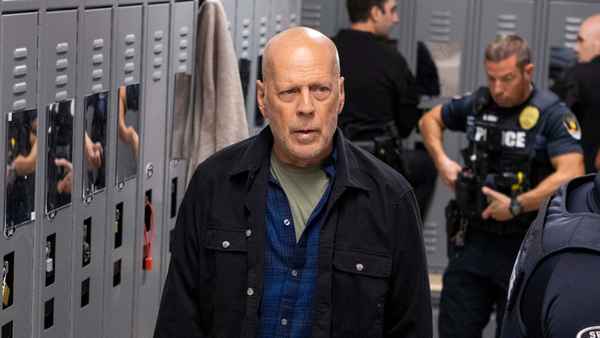 Detective Knight: Independence Poster 3