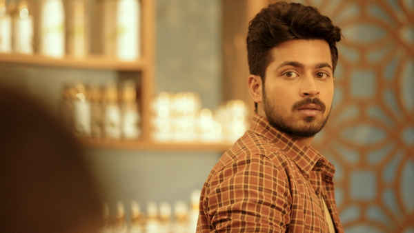 Dharala Prabhu Poster 3