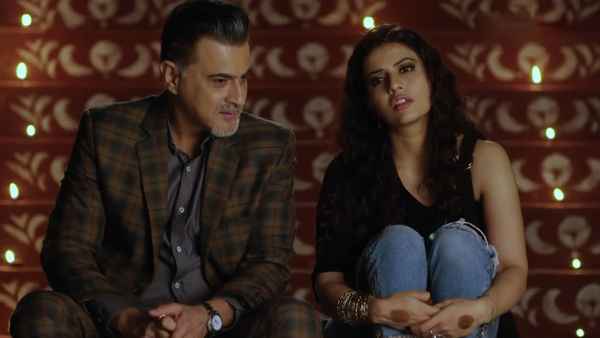 Dil Sambhal Jaa Zara Poster 1