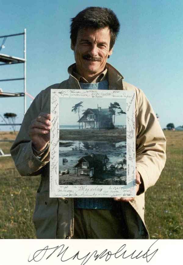 Directed by Andrei Tarkovsky Poster 7