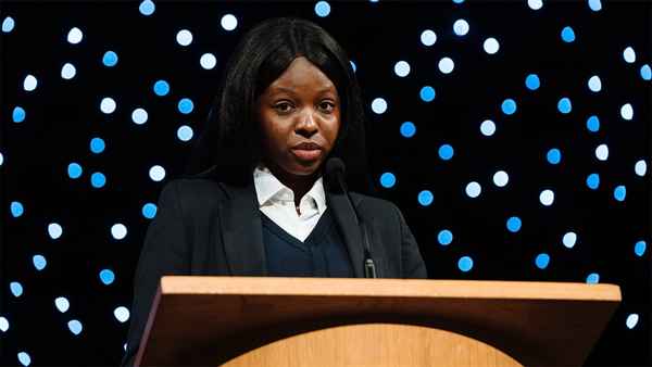 Dọlápọ̀ Is Fine Poster 2