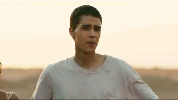 Don't Come Back from the Moon Poster 6