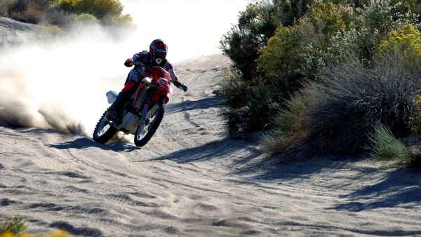 Dust to Glory Poster 1