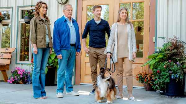 Eat, Play, Love Poster 6