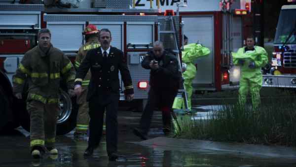 Eat the World with Emeril Lagasse Poster 4