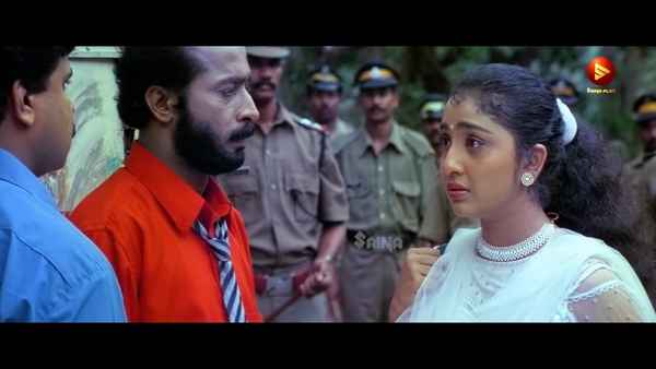 Ee Parakkum Thalika Poster 2