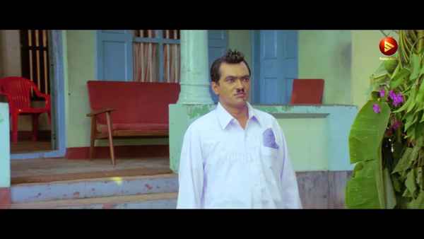 Ee Parakkum Thalika Poster 6