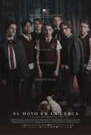 El hoyo en la cerca Poster 5