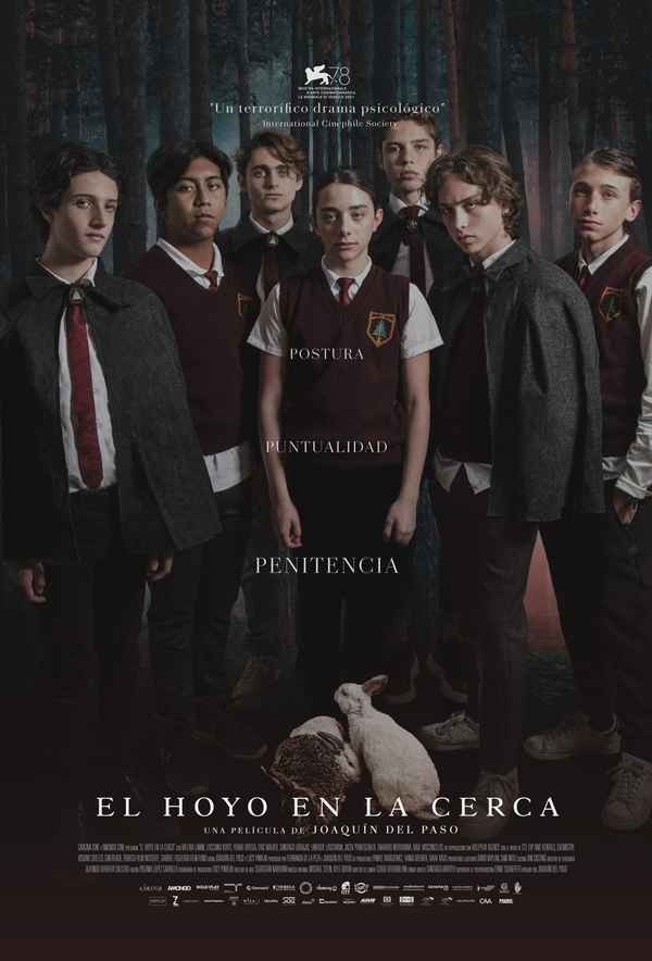 El hoyo en la cerca Poster 5