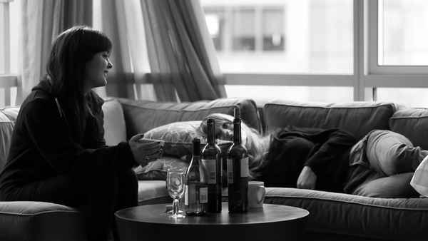 Elenore Makes Love Poster 1