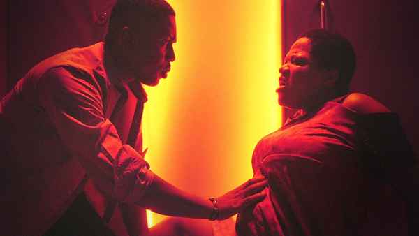 Elevator Baby Poster 1