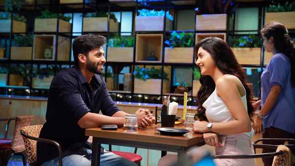 Enna Solla Pogirai Poster 1