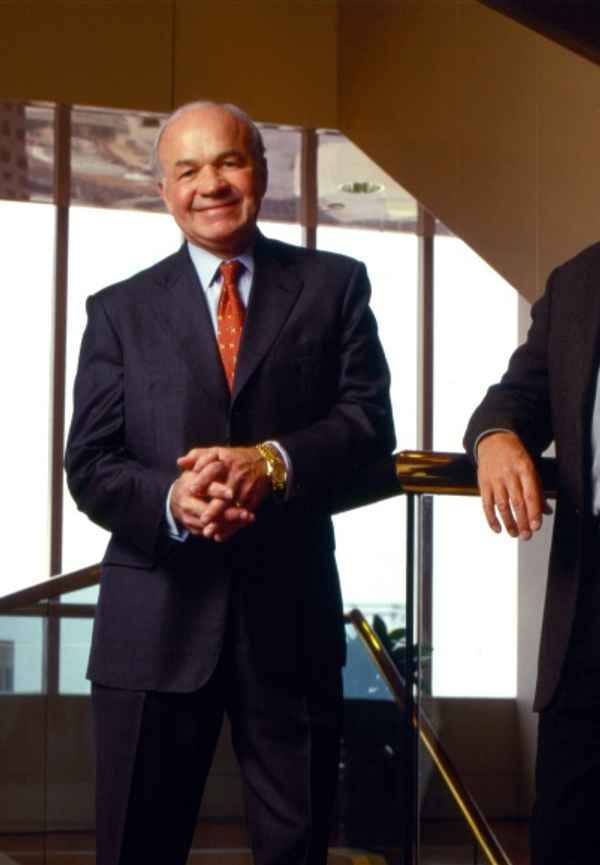 Enron: The Smartest Guys in the Room Poster 4