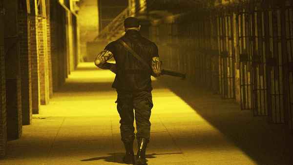 Escape Plan: The Extractors Poster 7