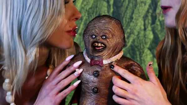 Evil Bong 420 Poster 2