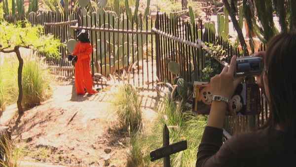 Exit Through the Gift Shop Poster 3